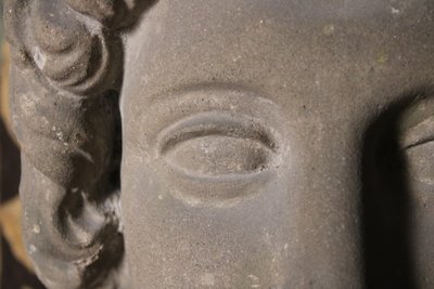 Neoclassical male head in sandstone, 20th century