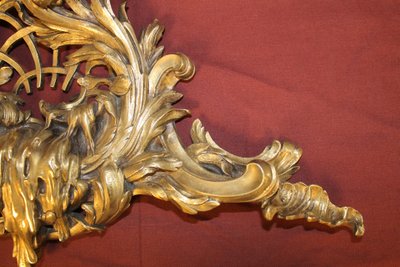 Arredo in bronzo in stile rococò raffigurante una cascata XIX secolo L: 48,5 cm