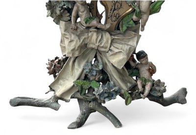 Importante jardinière de jardin d’hiver en bois et stuc polychrome d’époque fin XIXéme H 121 cm