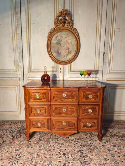 Commode d époque Louis XVI en marqueterie 19 ème 