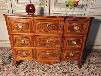 Commode d époque Louis XVI en marqueterie 19 ème 