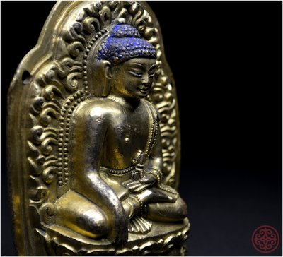 Tibet, XVIIIème siècle, Représentation du Bouddha de la Terre Pure, Bronze doré polychrome