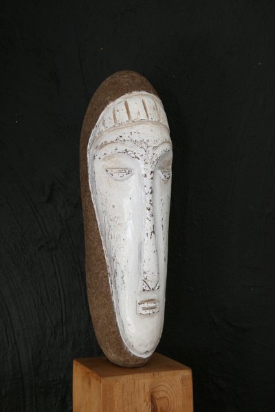 Stone sculpture, 20th or 21st century, anonymous.