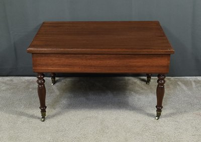 Rolling coffee table in solid mahogany, Louis-Philippe style – Late 19th century