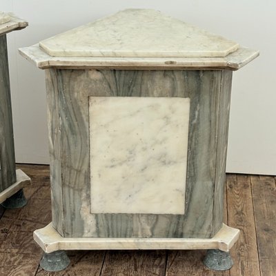 Coppia di foderi in marmo