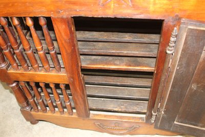 Panetière du Dauphiné in fruitwood, Directoire period, late 18th century