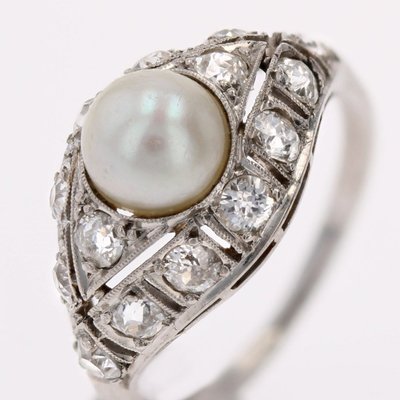 Bague dôme platine perle et diamants