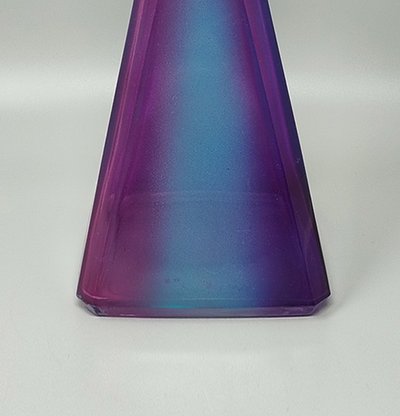 Superbe carafe ou bouteille décorative des années 1970 par Luigi Bormioli. Fabriqué en Italie