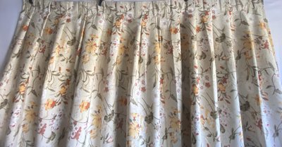 Paire de rideaux en coton et lin à motif floral – XXᵉ siècle