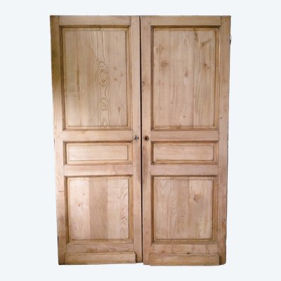 Zwei antike Schranktüren