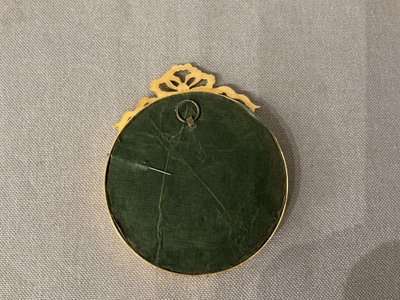 Petit cadre en laiton doré d'époque 19 ème de style Louis XVI 