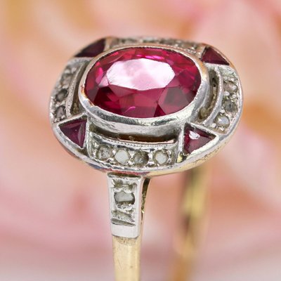 Antiker Art-Deco-Ring mit Diamanten und Rubinen, Verneuil