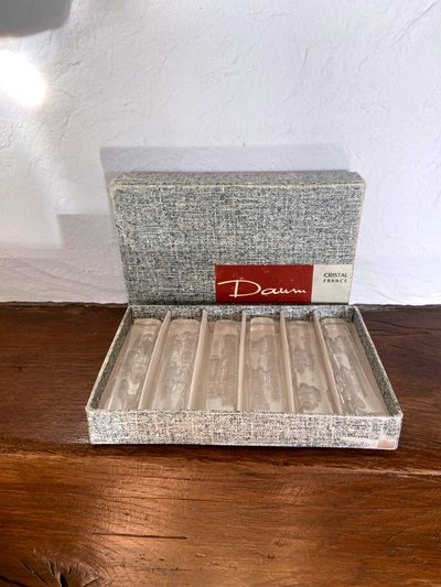 DAUM knife rest