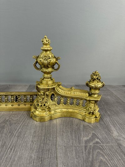 Paire de Chenets en Bronze Doré, Style Louis XVI, Époque Fin XIXe Siècle