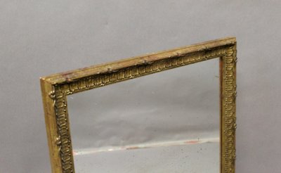 Specchio antico con cornice dorata, XIX secolo