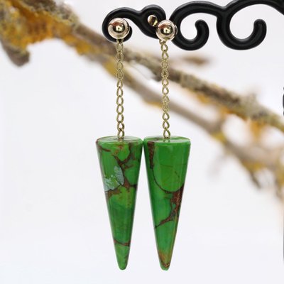 Orecchini con perline d'oro e turchese verde dal Turkmenistan