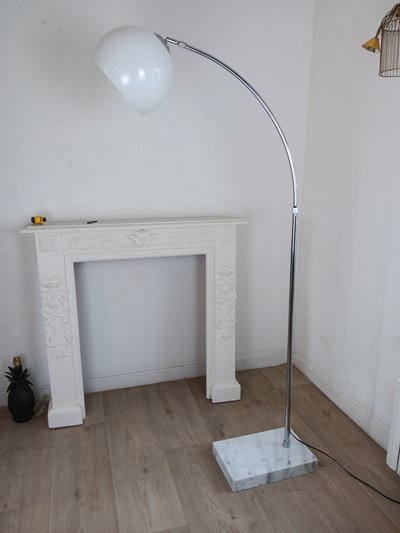Lampadaire Agemob arc chrome