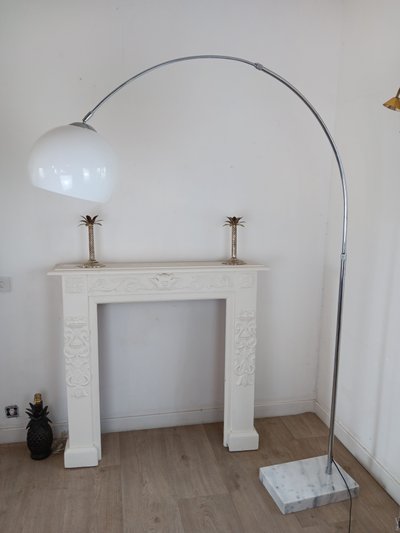 Lampadaire Agemob arc chrome