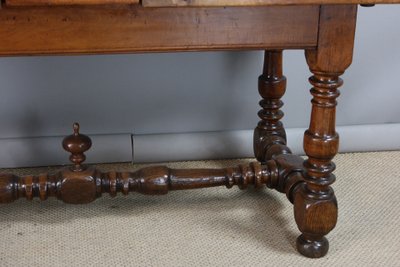 Louis XIII style table with extensions