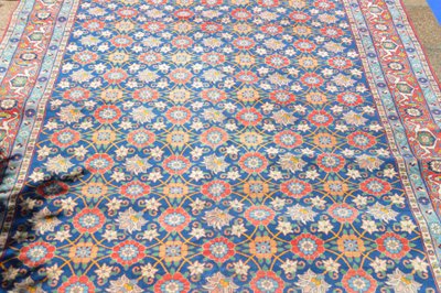 Veramin-Teppich - Iran - 320 x 198 cm - Emblematisches "Margeriten"-Motiv