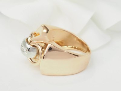 Anello Tank in oro rosa e diamanti