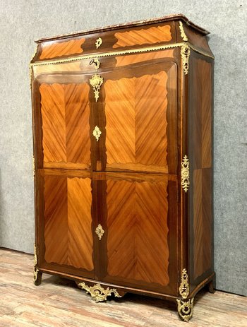 Pariser Sekretär Ludwig XV. In Intarsien aus edlen Hölzern um 1750
