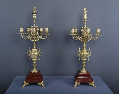 Ein Paar bedeutender Bronzeleuchter im Renaissancestil – 1920