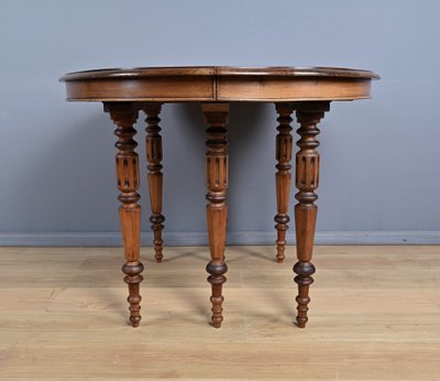 Table à Allonges en Noyer, style Louis-Philippe – Fin XIXe