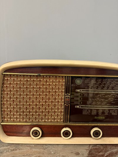 Antica radio a valvole, anni '50, 47x30x18cm Minerva