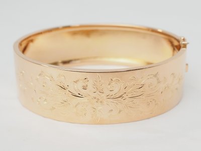 Bracciale antico con disegno floreale in oro rosa