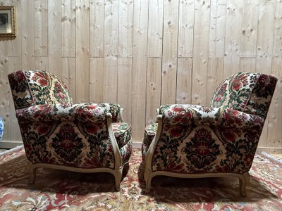 Paire de fauteuils - bergères de style Louis XV en velours