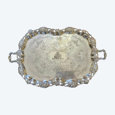 Grand plateau Centre de Table en métal Argenté Armoiries Comtales style Louis XV XIXéme.