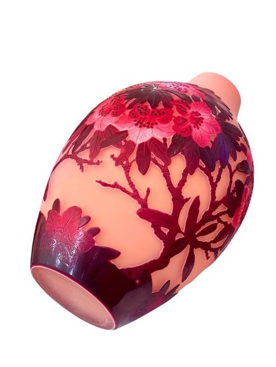 Emile Gallé Jugendstil-Vase "Rhododendron".
