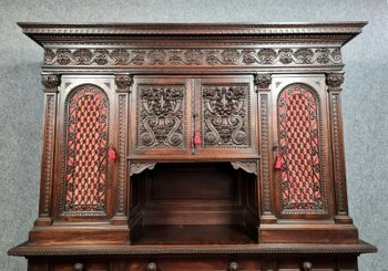 Renaissance walnut buffet with brown patina, circa 1850