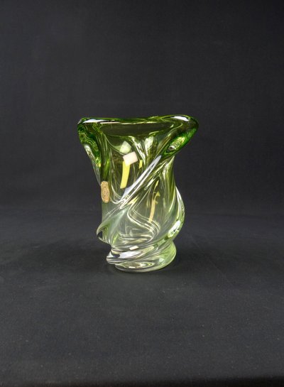 Val Saint Lambert crystal vase with two-tone twisted shape "Wave" model