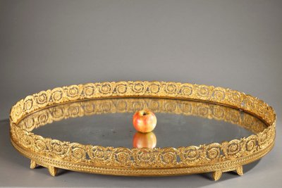 Grand centre de table en bronze doré d'époque Restauration