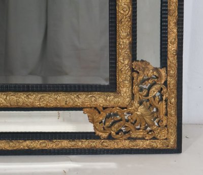 Specchio in stile Luigi XIV con perle di smalto 1870 ca.