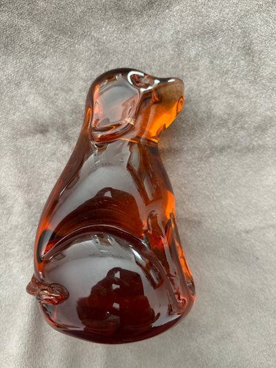 Chien en pâte de verre 