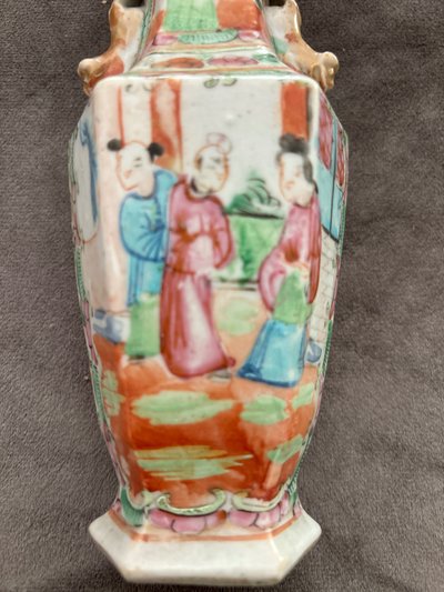 Small Chinese vase