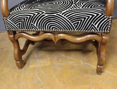 Fauteuil Louis XIV en noyer XVIII