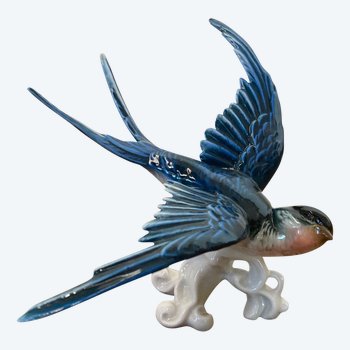 Swallow in Saxony porcelain