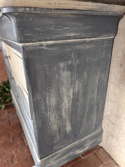 Belle commode Louis Philippe datant du 19e siècle marbre d’origine peinture et patine
