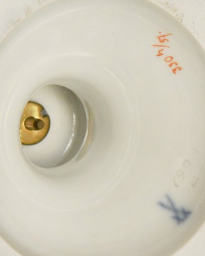 Meissen porcelain vase, Model E 153