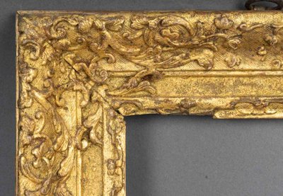 Cadre en bois sculpté doré d'époque Louis XIV