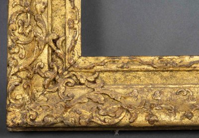 Cadre en bois sculpté doré d'époque Louis XIV