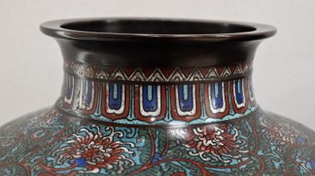 Paire d’Importants Vases en émaux cloisonnés, Japon – XIXe