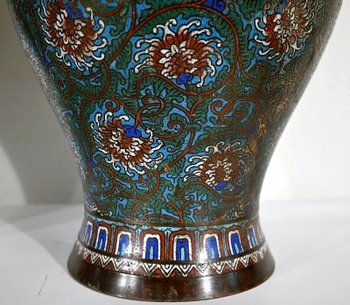 Paire d’Importants Vases en émaux cloisonnés, Japon – XIXe