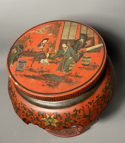 Lackierter Hocker XIX Jahrhundert,Chinesischer Stil, handgemaltes Dekor