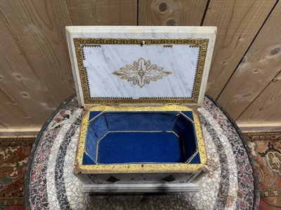 Box - Napoleon III marble jewelry box