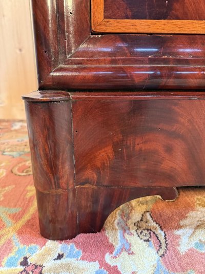 Commode époque Louis Philippe en acajou